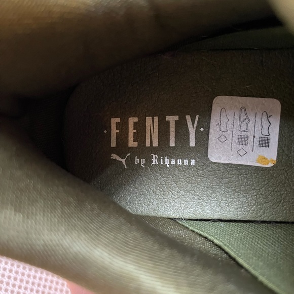 ✨ FENTY X PUMA by RIHANNA ✨ - Picture 10 of 10